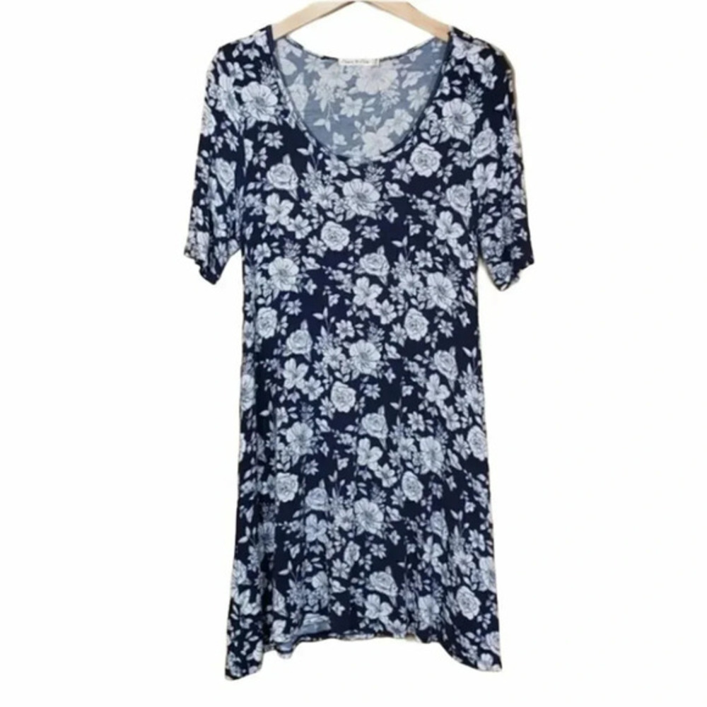 Heart‎ Hips M blue/white floral tshirt dress